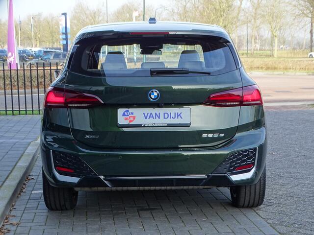 BMW 2-SERIE Active Tourer 225e xDrive M Sportpakket Ada. M-onderstel DAB Sportstoelen Parkeerhulpsysteem 18''LM Velgen