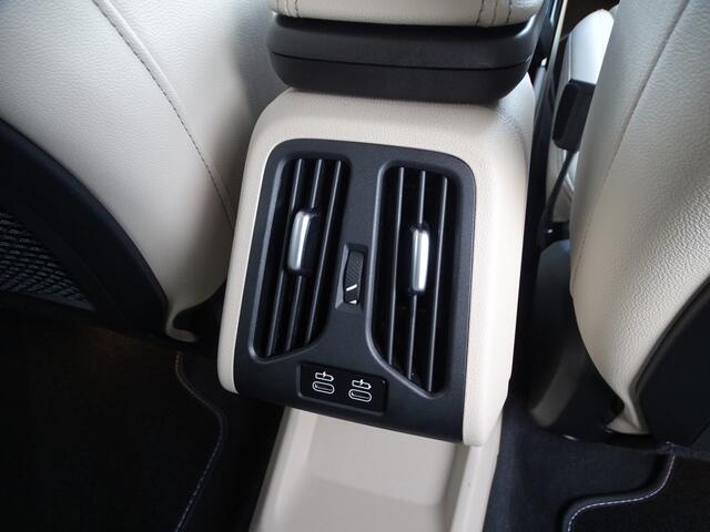 BMW 2-SERIE Active Tourer 225e xDrive M Sportpakket Ada. M-onderstel DAB Sportstoelen Parkeerhulpsysteem 18''LM Velgen