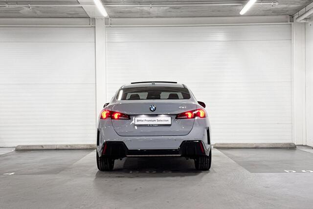 BMW 2-SERIE Gran Coupé 220 | M-Sport Design | Driving Assistant | Harman/Kardon | Panoramadak