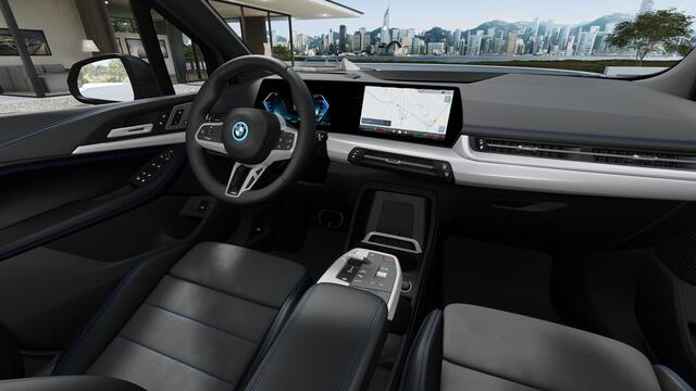 BMW 2-SERIE Active Tourer 225e xDrive High Executive M Sport Automaat / Trekhaak / Sportstoelen / Head-Up / M Adaptief onderstel / Adaptieve LED / Parking Assistant Plus / Comfort Access