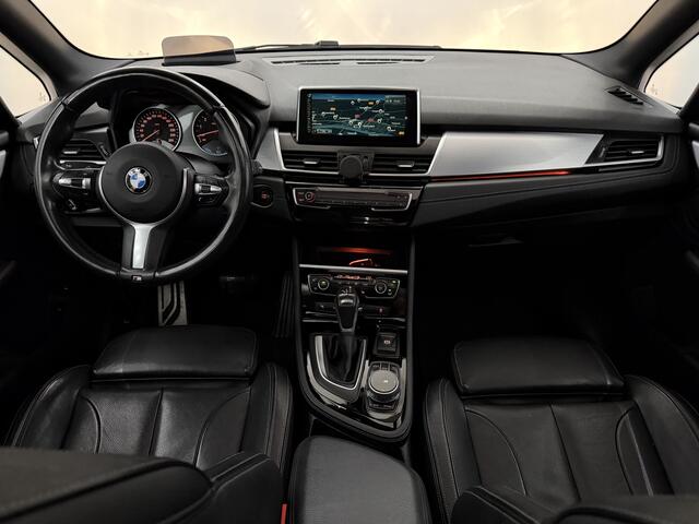 BMW 2-SERIE Active Tourer 225xe iPerformance Executive M-Sport Plug-in Panoramadak, Leder, Parkeersensoren, Head-up display, Navi, Keyless start, Elektrische achterklep, Sfeerverlichting