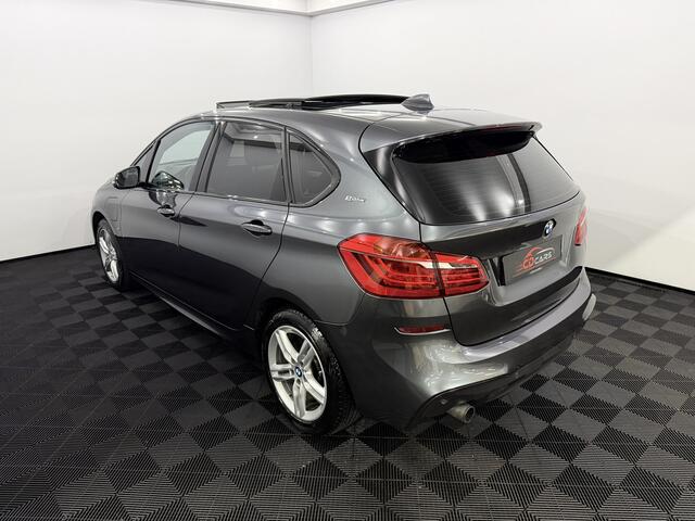 BMW 2-SERIE Active Tourer 225xe iPerformance Executive M-Sport Plug-in Panoramadak, Leder, Parkeersensoren, Head-up display, Navi, Keyless start, Elektrische achterklep, Sfeerverlichting