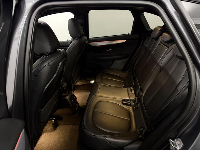 BMW 2-SERIE Active Tourer 225xe iPerformance Executive M-Sport Plug-in Panoramadak, Leder, Parkeersensoren, Head-up display, Navi, Keyless start, Elektrische achterklep, Sfeerverlichting