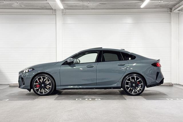 BMW 2-SERIE Gran Coupé 220 | M-Sport Pro | Premium Pack | Driving Assistant | Panoramadak | Comfort Access