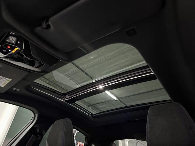 BMW 2-SERIE Gran Coupé 220 | M-Sport Pro | Premium Pack | Driving Assistant | Panoramadak | Comfort Access