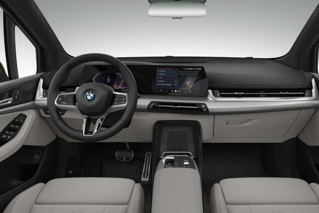 BMW 2-SERIE Active Tourer 225e xDrive | M Sportpakket | Premium Pack | Travel Pack | Trekhaak