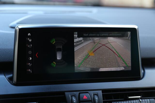 BMW 2-SERIE Active Tourer 218i High Executive Edition Leer LED Navi HuD