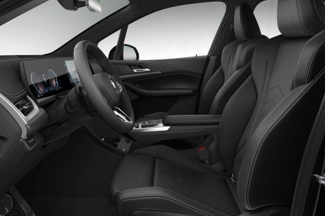 BMW 2-SERIE Active Tourer 220i M Sportpakket / Premium Pack / Trekhaak / Achteruitrijcamera