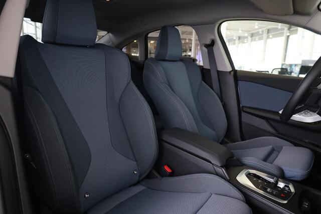 BMW 2-SERIE Gran Coupé 220 Premium Pack | Comfort Access | Stuurwiel verwarming | Getint Glas | Ekris Selection
