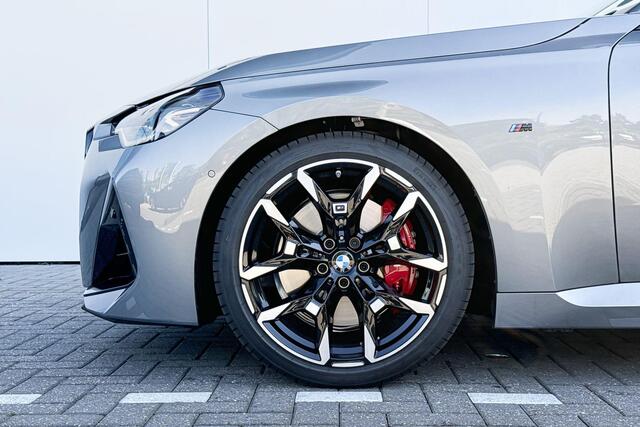 BMW 2-SERIE Coupé 220i | M Sport Pro | Premium Pack | Glazen Panoramadak