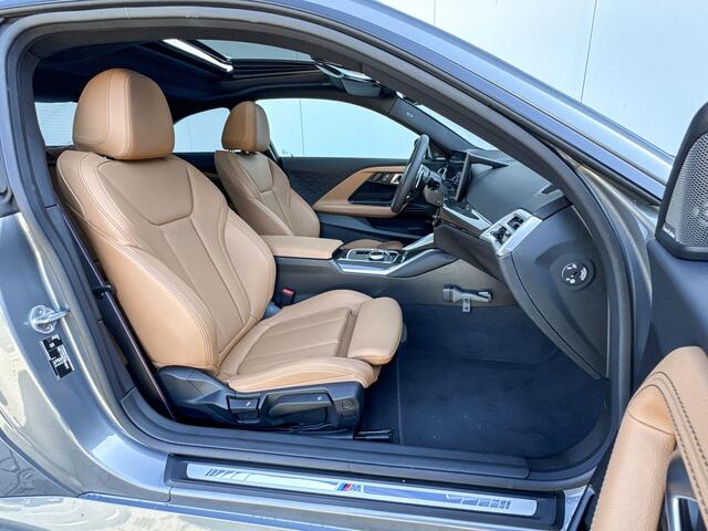BMW 2-SERIE Coupé 220i | M Sport Pro | Premium Pack | Glazen Panoramadak