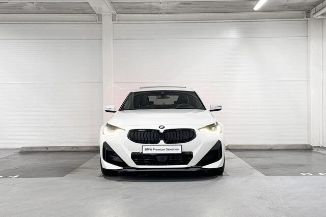 BMW 2-SERIE Coupé 220i | M-Sport Pro | Premium Pack | Harman/Kardon | Schuif-/kanteldak | Comfort Access | Selections