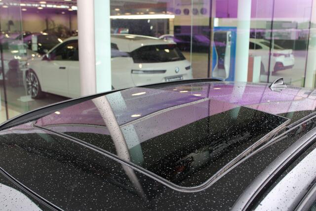 BMW 2-SERIE Active Tourer 218i High Executive Automaat / Panoramadak / Sportstoelen / Head-Up / LED / Cruise Control / Stoelverwarming