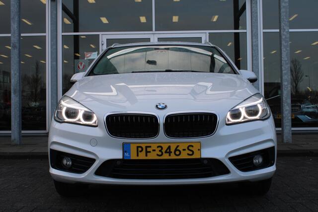 BMW 2-SERIE Active Tourer 218i Corporate Lease Executive | Camera | dealer onderhouden | Trekhaak |