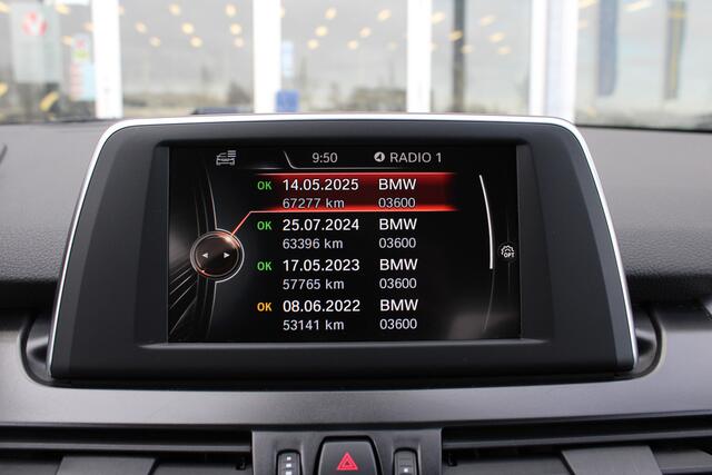 BMW 2-SERIE Active Tourer 218i Corporate Lease Executive | Camera | dealer onderhouden | Trekhaak |