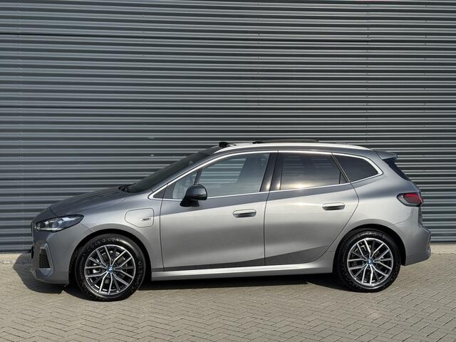 BMW 2-SERIE Active Tourer 225e xDrive Pano/Harman Kardon/Leder