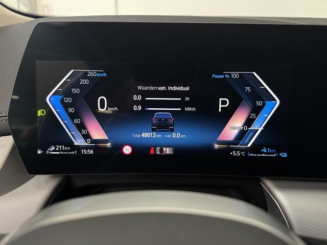 BMW 2-SERIE Active Tourer 225e xDrive | Navigatie | Camera | Harman / Kardon | BMW LED |