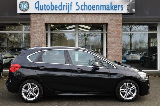 BMW 2-SERIE Active Tourer 218i Centennial High Executive M-Sport TREKHAAK-AFN LEER HUD STOELVERW. CRUISE CLIMA NAP NAVI PDC 17''LMV