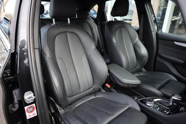 BMW 2-SERIE Active Tourer 218i Centennial High Executive M-Sport TREKHAAK-AFN LEER HUD STOELVERW. CRUISE CLIMA NAP NAVI PDC 17''LMV