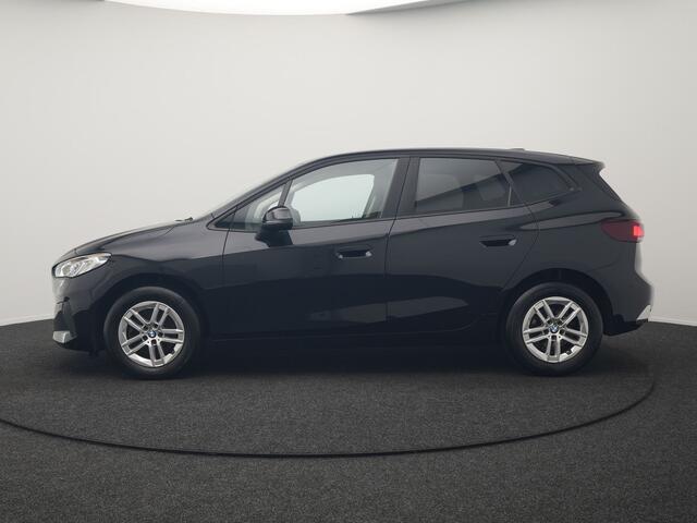 BMW 2-SERIE Active Tourer 218i Executive 136pk Dealer O.H | Widescreen Navi | Camera | Voorstoelen Verwarmd | Apple Carplay | LED Koplampen | Navigatie | DAB | Cruise Control |