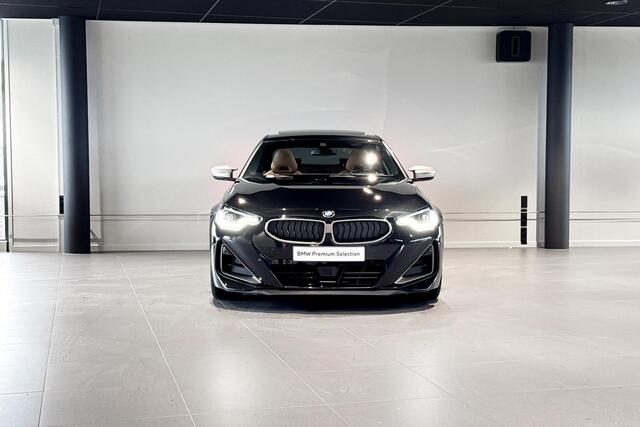 BMW 2-SERIE Coupé M240i | Glazen schuif-/kanteldak | Harman Kardon | Head-up Display | Comfort Access |