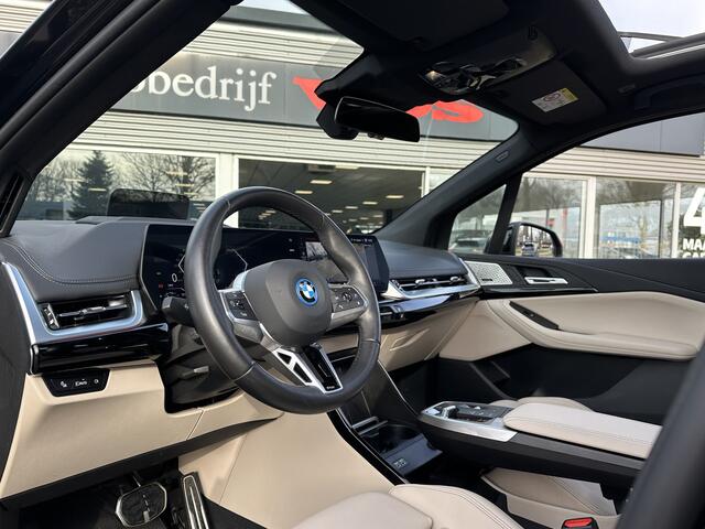 BMW 2-SERIE Active Tourer 225e xDrive | M-Sport | Panodak | H&K | Massage