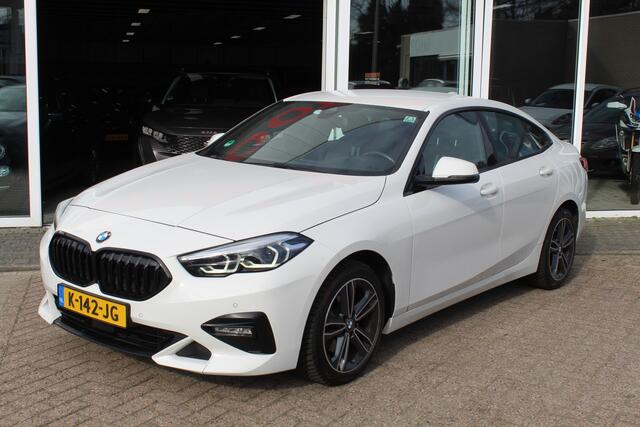 BMW 2-SERIE Gran Coupé 218i Executive Edition//Stoelverwarming!!