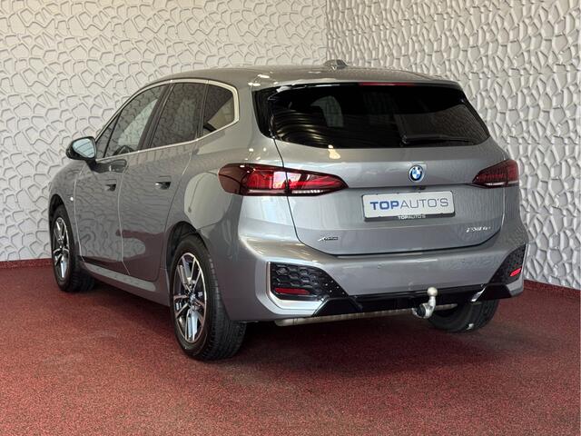 BMW 2-SERIE Active Tourer 230E TREKHAAK LED ELEK.KLEP CAMERA M-SPORT AWD 4X4 4WD M-Sportpakket PHEV ? Top Auto's. Al 30 Jaar uw Bmw Specialist in , BMW M / M Sport / PHEV / HEV / Hybrid / Mhev / 25e / 30e / xDrive25e // xDrive30e / sDrive18i / sDrive20i / sDrive23i
