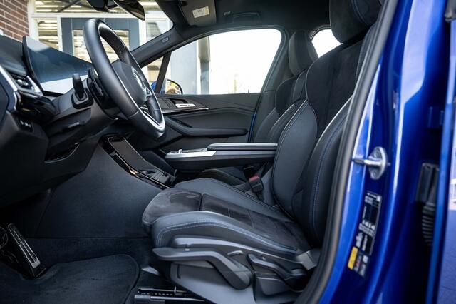 BMW 2-SERIE 225e xDrive M sport | Camera | Keyless | Adapt. Led | Sport Seats | 18 Inch |