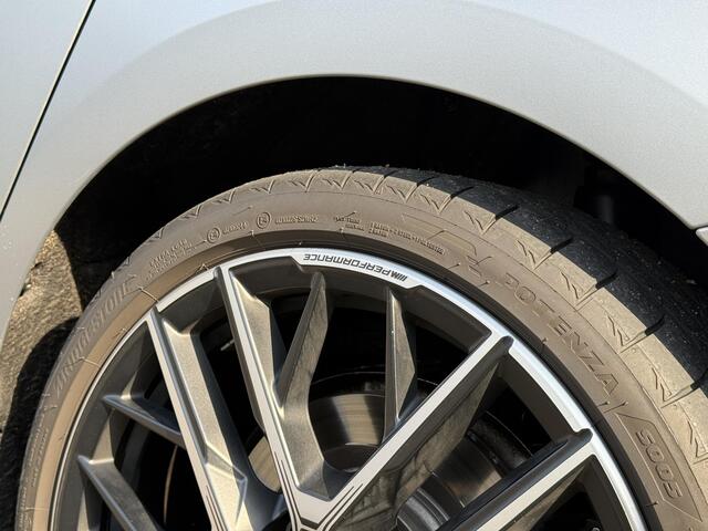 BMW 2-SERIE Gran Coupé 220i M-SPORT| BOMVOL! | HARMAN KARDON| PANO| FROZEN GREY| STOEL+ STUURVERWARMING| DEALER OH. | ORIGINEEL NEDERLANDS| KUIPSTOELEN| LEER | 19 INCH!