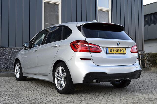 BMW 2-SERIE Active Tourer 218i M-Sport Rijklaarprijs-Garantie Navigatie Leder sport interieur Led Airco Head-Up