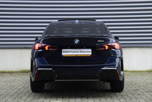 BMW 2-SERIE Gran Coupé 220 | M Sportpakket Pro | Panodak | Harman Kardon | Driving Assistant | Comfort Access | Achteruitrijcamera | Adaptieve LED | 18'' LMV | Ekris Selection