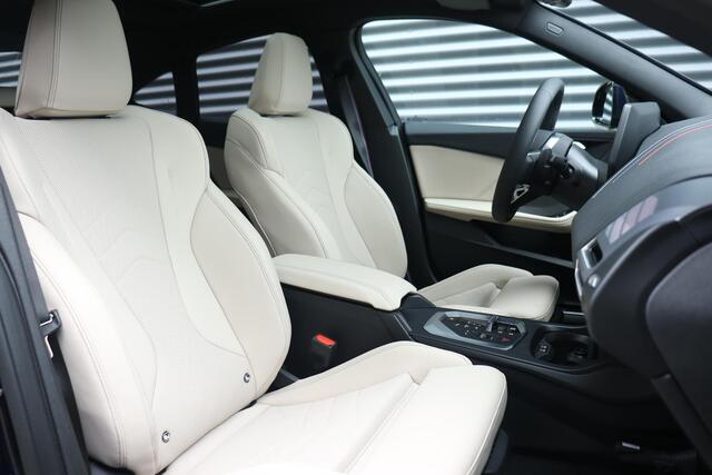 BMW 2-SERIE Gran Coupé 220 | M Sportpakket Pro | Panodak | Harman Kardon | Driving Assistant | Comfort Access | Achteruitrijcamera | Adaptieve LED | 18'' LMV | Ekris Selection