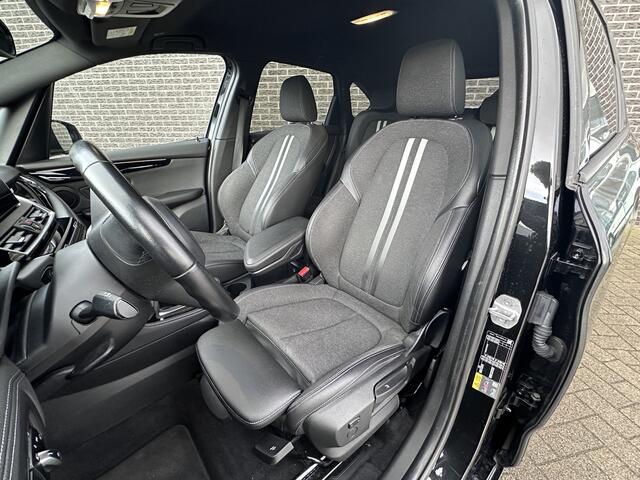 BMW 2-SERIE Active Tourer 225xe iPerformance | Head-up Display | Navigatie | Camera