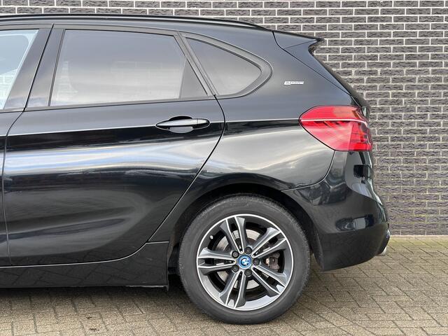 BMW 2-SERIE Active Tourer 225xe iPerformance | Head-up Display | Navigatie | Camera