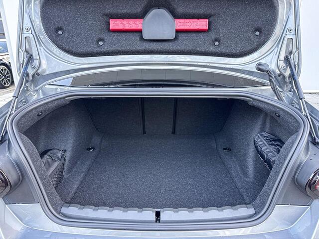 BMW 2-SERIE Coupé 220i High Executive M-Sport / Glazen Schuifdak / Harman Kardon / Adaptief LED / Comfort Access / CraftedClarity / Getinte Ramen / 19 Inch / Shadowline