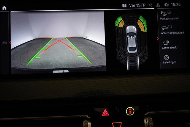 BMW 2-SERIE Gran Coupé 218i Business Edition Plus | SPORT LINE / PARKING PACK | STOELVERWARMING | DAB | APPLE | CAMERA