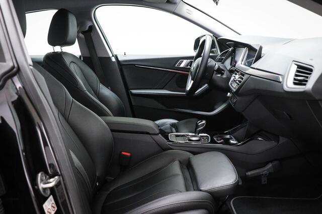 BMW 2-SERIE Gran Coupé 218i Business Edition Plus | SPORT LINE / PARKING PACK | STOELVERWARMING | DAB | APPLE | CAMERA