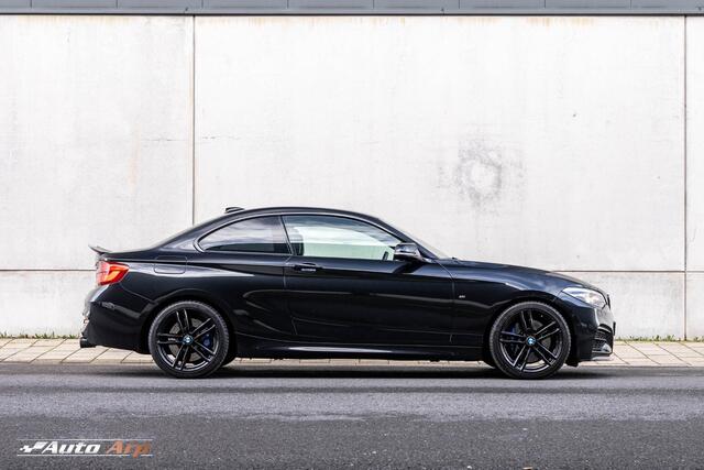 BMW 2-SERIE Coupé M240i High Executive