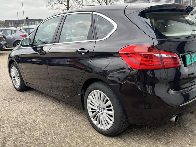 BMW 2-SERIE Active Tourer 220i High Executive luxury line