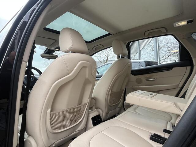 BMW 2-SERIE Active Tourer 220i High Executive luxury line