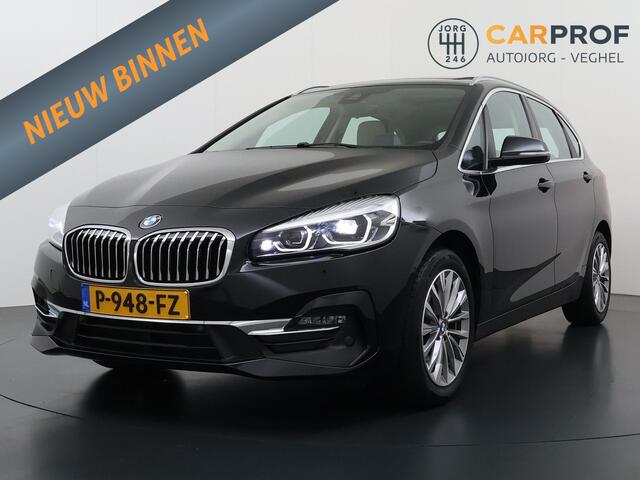 BMW 2-SERIE Active Tourer 218i Pano | Trekhaak | Camera | NAP