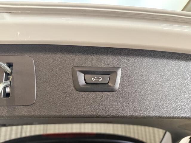 BMW 2-SERIE Active Tourer 218i Executive Panoramadak / Org.NL! / Carplay / Digital Cockpit / Cruise / ECC Clima / Navigatie / 17'' LMV