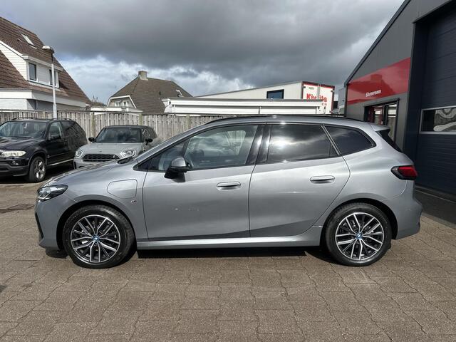BMW 2-SERIE Active Tourer 225e xDrive M-Sport Pro Pano|Adaptief|Comfort|360