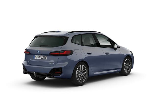 BMW 2-SERIE Active Tourer 225e xDrive | M Sportpakket | Premium Pack | Comfort Pack | Travel Pack | Trekhaak