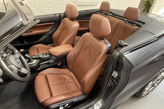 BMW 2-SERIE Cabrio M240i High Executive Stoelverw. - Groot Navi - Sportstoelen - Harman Kardon