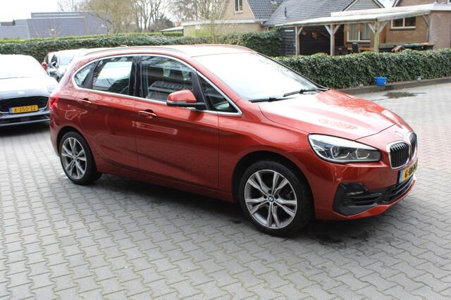 BMW 2-SERIE Active Tourer 218i 140PK Executive Edition - headsup Camera
