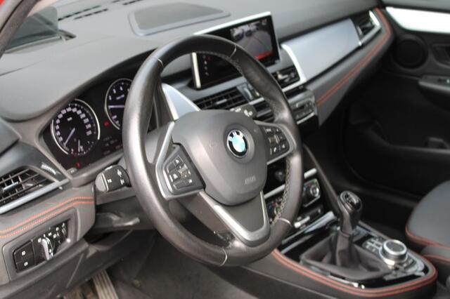 BMW 2-SERIE Active Tourer 218i 140PK Executive Edition - headsup Camera