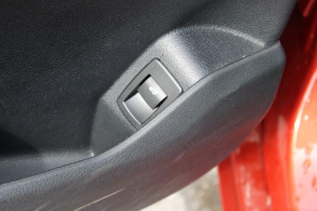 BMW 2-SERIE Active Tourer 218i 140PK Executive Edition - headsup Camera