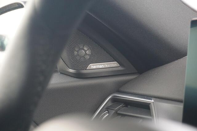 BMW 2-SERIE Coupé 218i Individual Frozen Pure Grey | M Sportpakket | Stuur- en stoelverwarming | Harman Kardon | Innovation Pack | Comfort Pack | Lentevoordeel